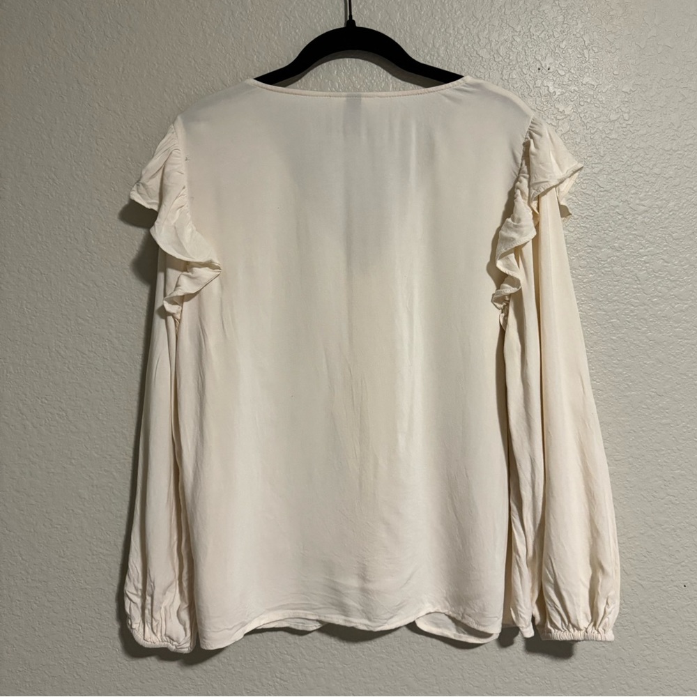 Universal Thread Ruffle Shoulder Blouse Cream - image 5